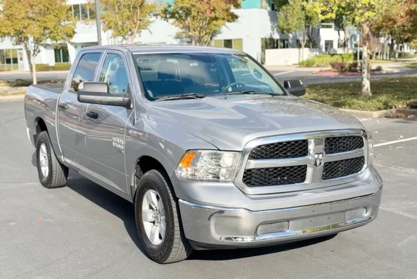 2022 Ram 1500 Classic SLT photo 1