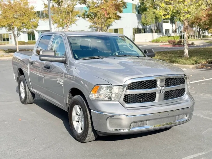 2022 Ram 1500 Classic SLT photo 1
