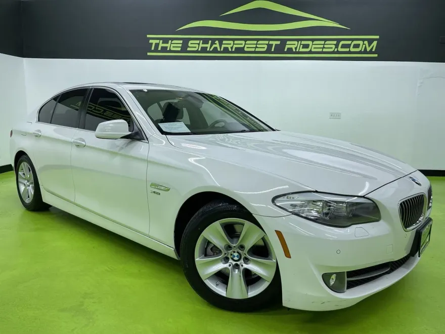 2012 Bmw 528xi 5-Series photo 1