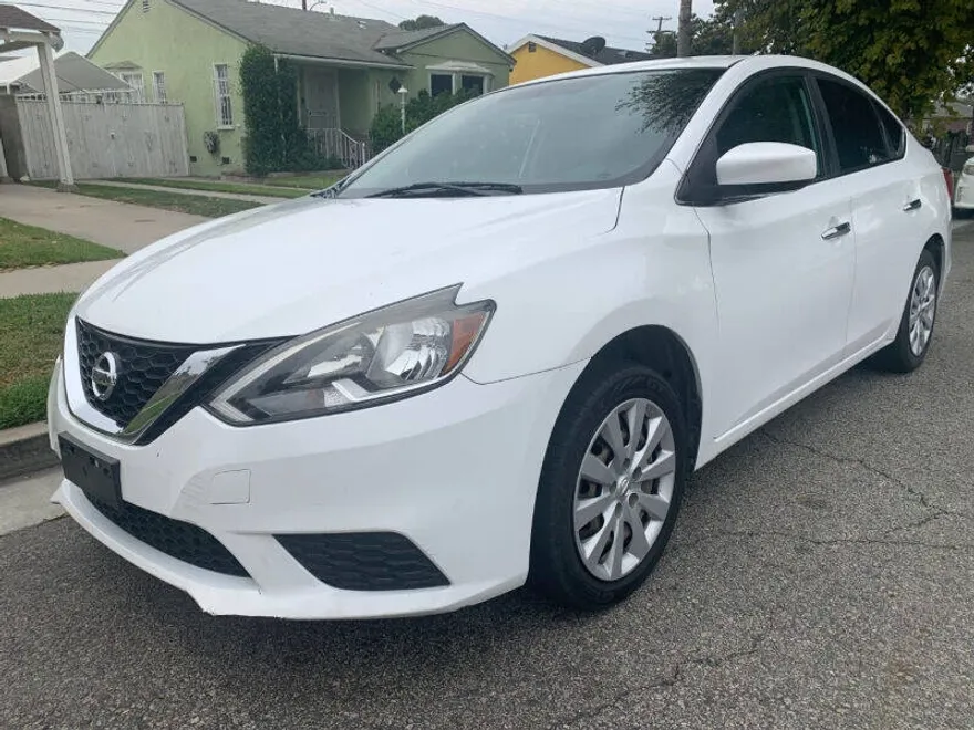 2017 Nissan Sentra S photo 1