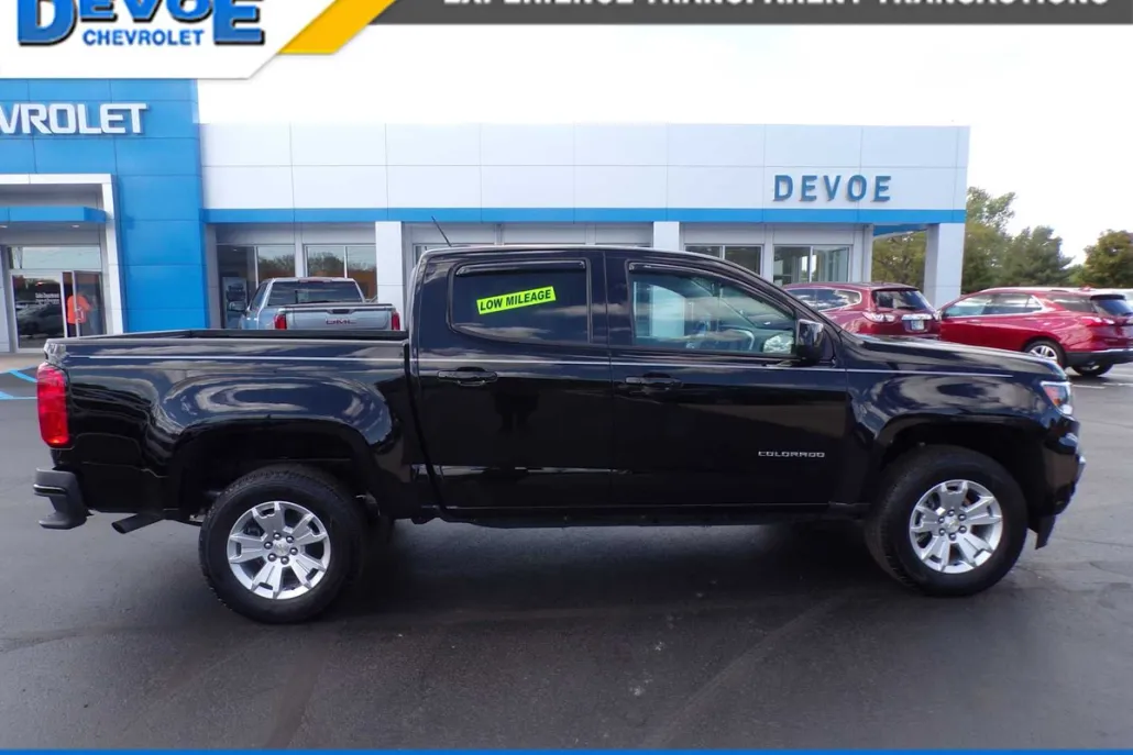 2022 Chevrolet Colorado LT photo 1