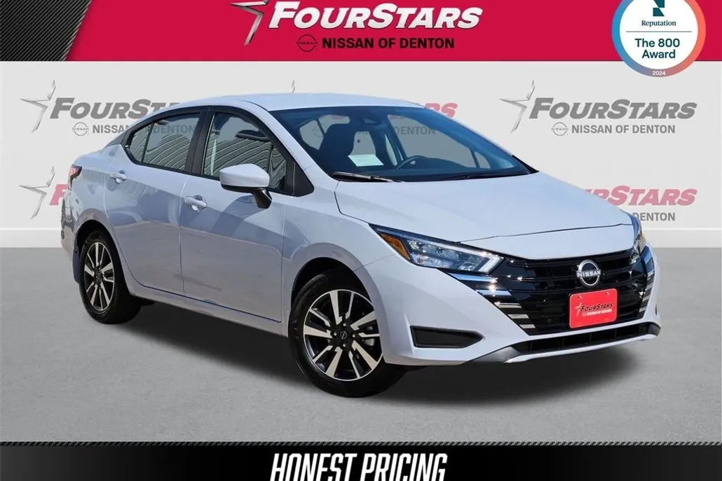 2025 Nissan Versa 1.6 SV photo 1