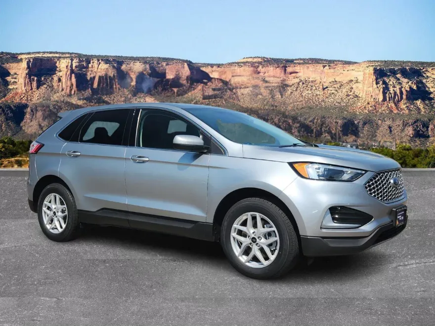 2024 Ford Edge SEL photo 1