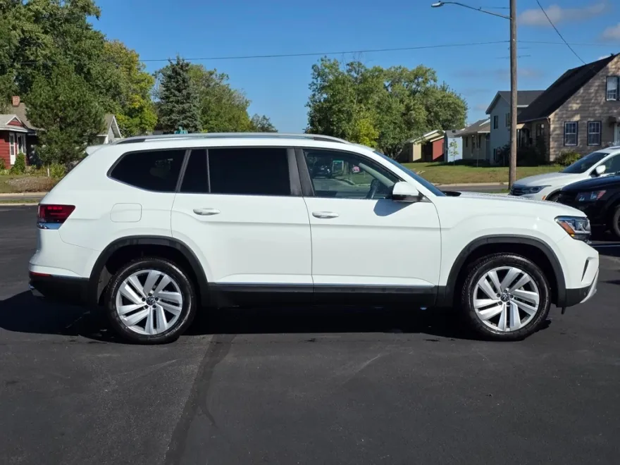 2021 Volkswagen Atlas SEL photo 1