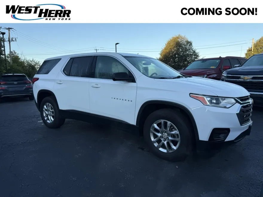 2020 Chevrolet Traverse LS photo 1
