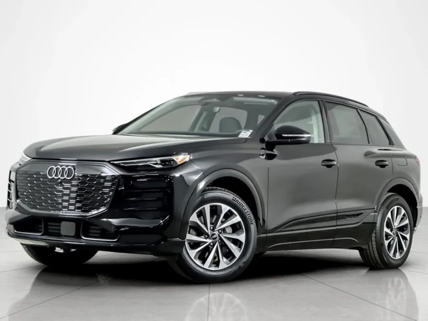 2025 Audi Q6 E-tron Premium Plus photo 1