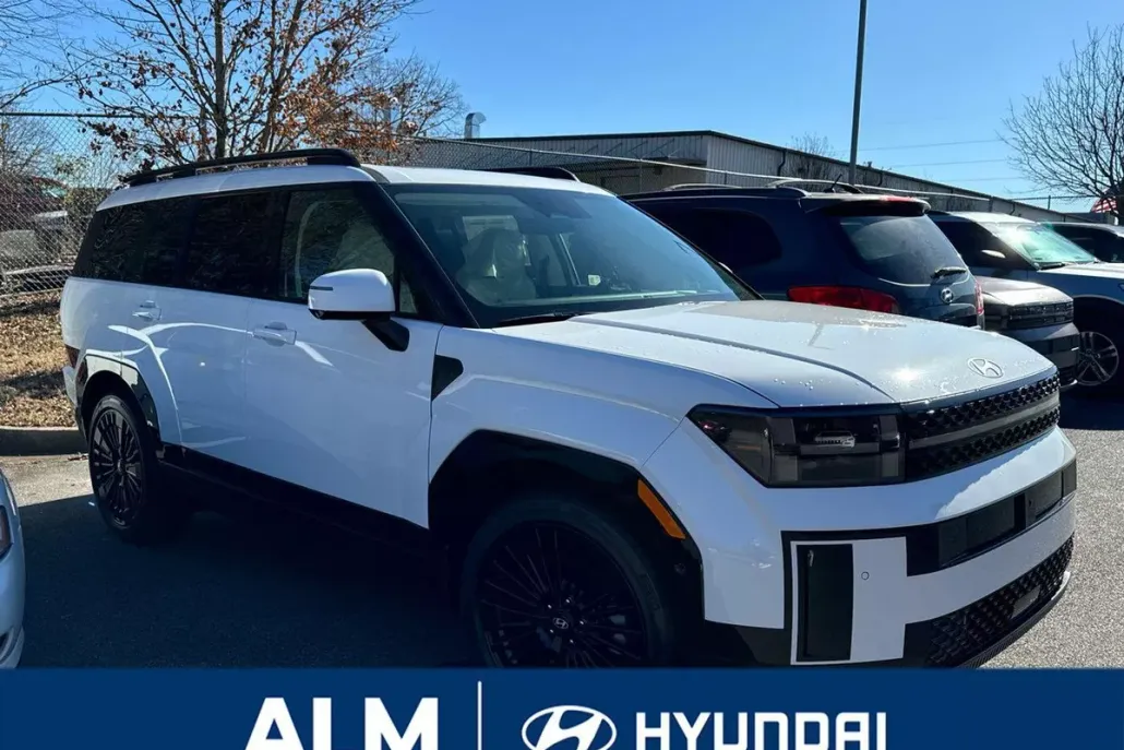 2025 Hyundai Santa Fe photo 1