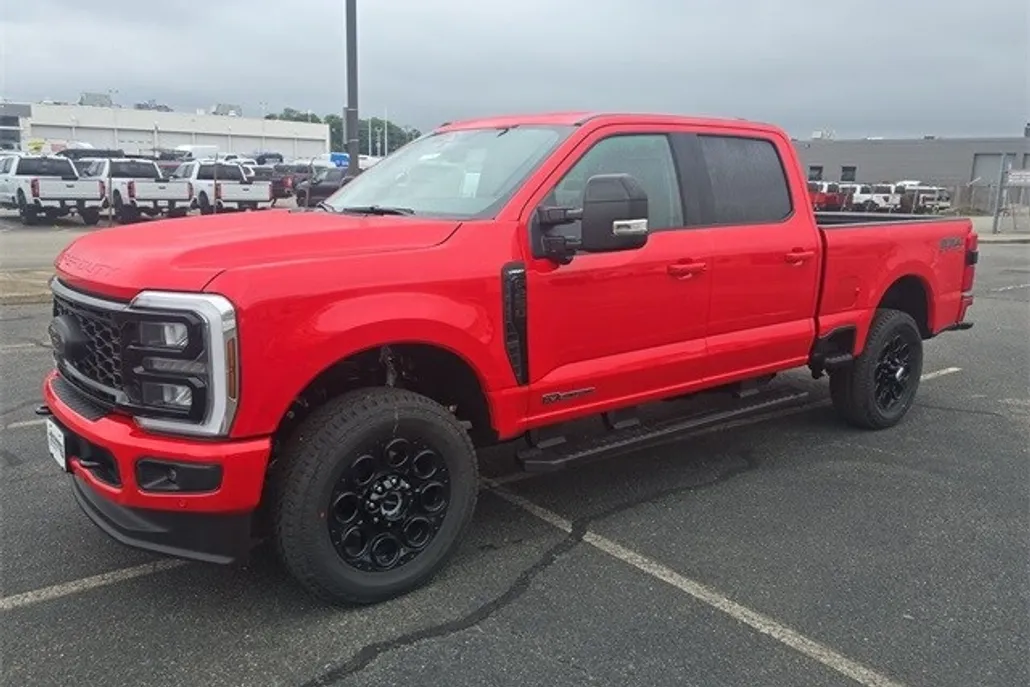 2025 Ford F-250 Lariat photo 1