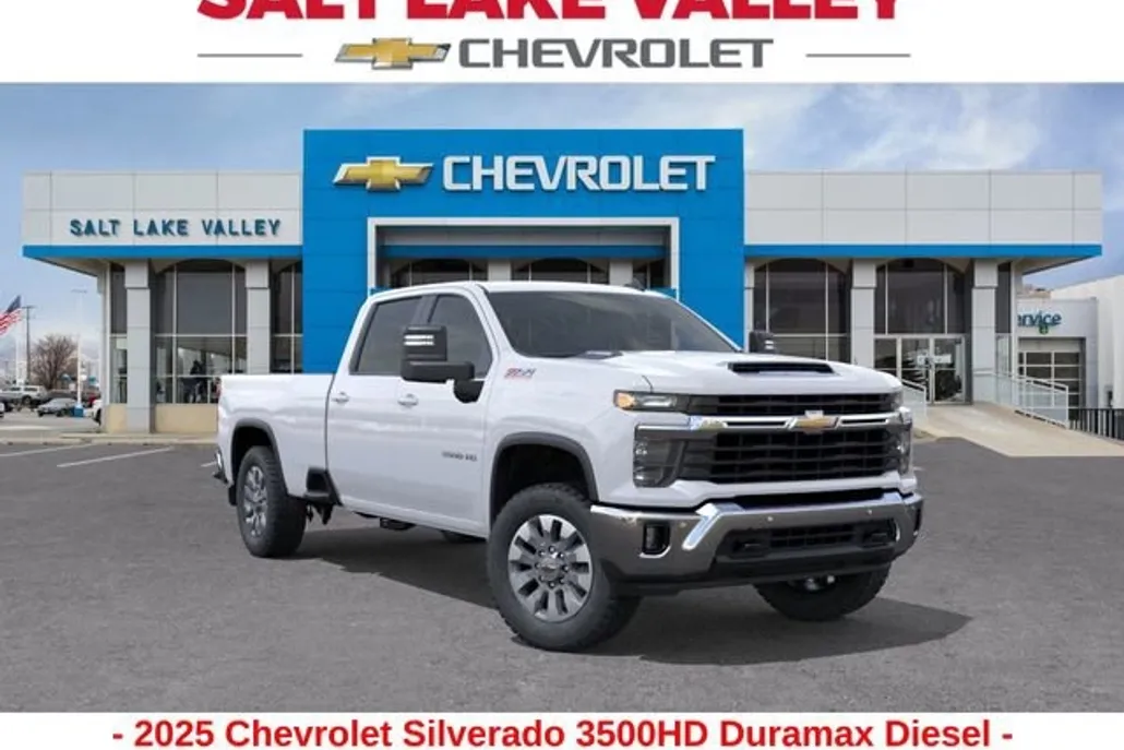 2025 Chevrolet Silverado 3500HD LT photo 1