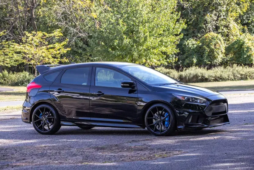 2017 Ford Focus RS photo 1