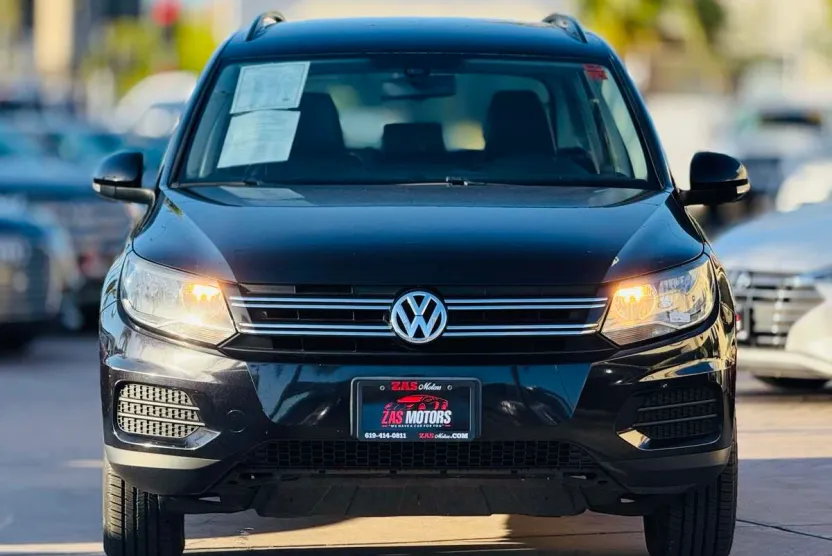 2017 Volkswagen Tiguan S Limited photo 1