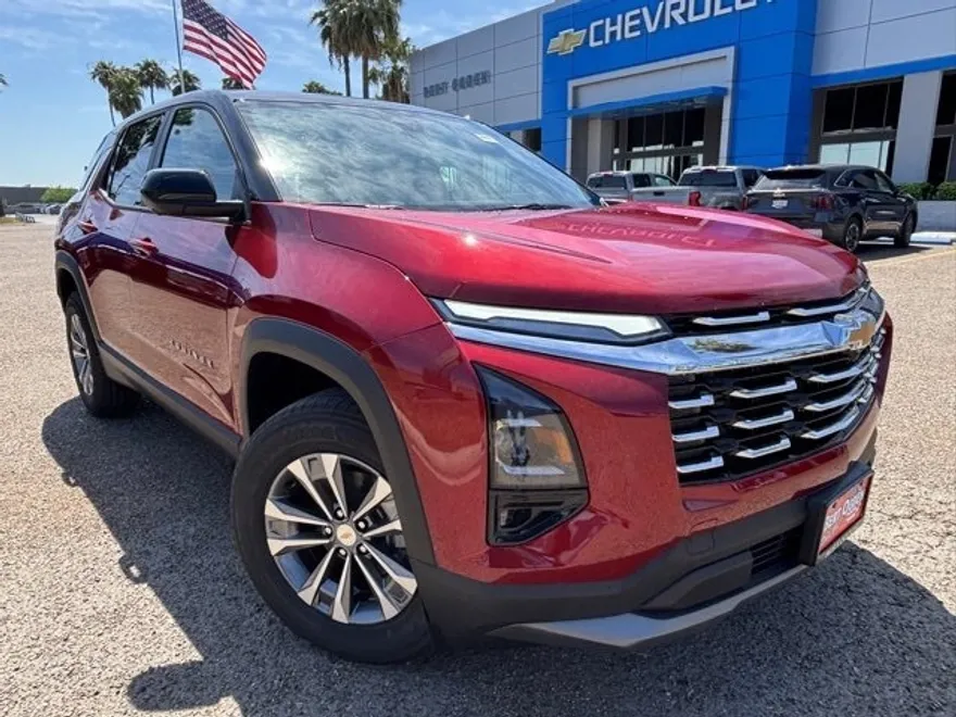 2026 Chevrolet Equinox LT photo 1