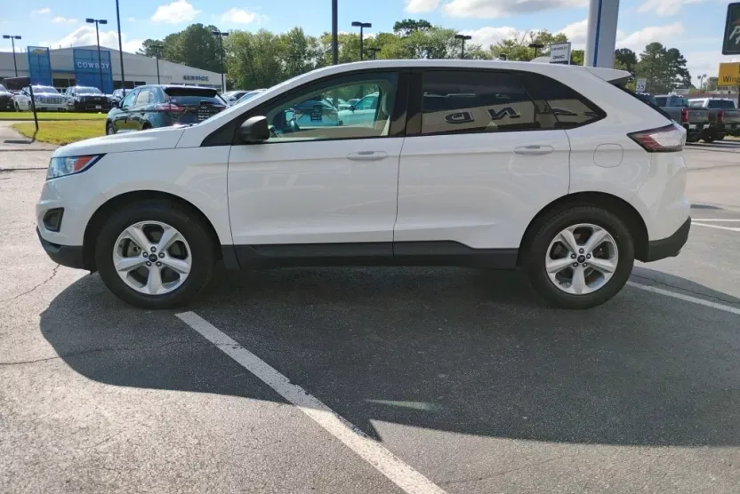 2018 Ford Edge SE photo 1