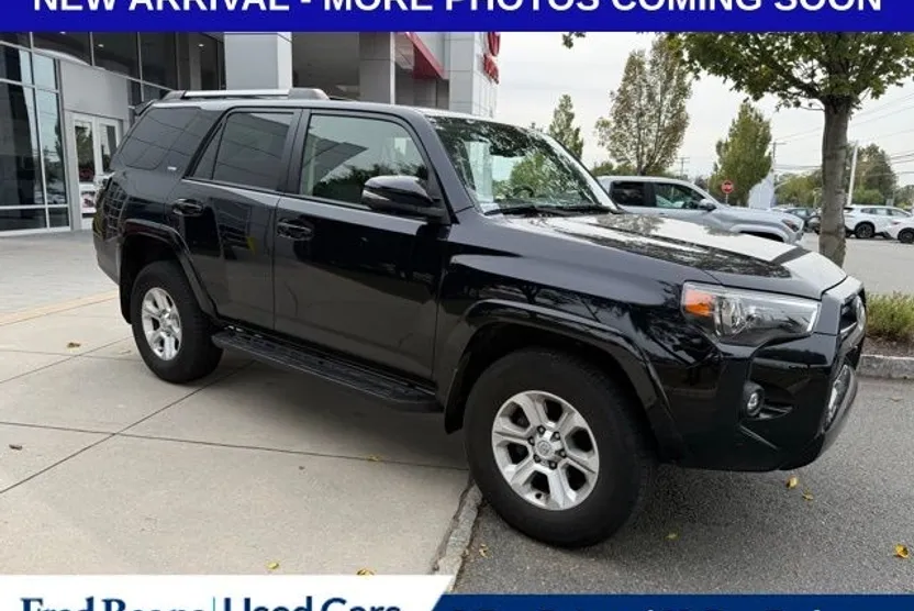 2023 Toyota 4Runner SR5 Premium photo 1