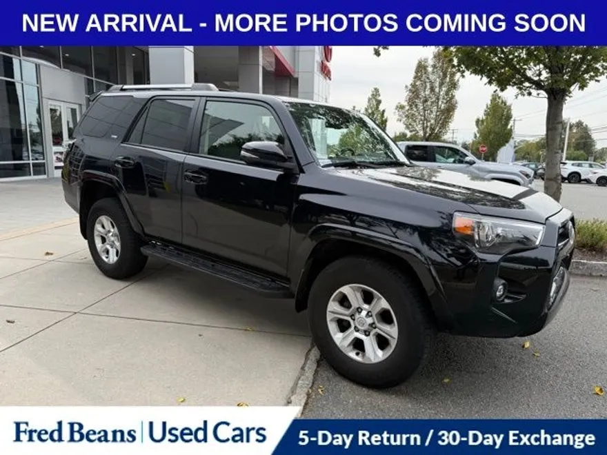 2023 Toyota 4Runner SR5 Premium photo 1