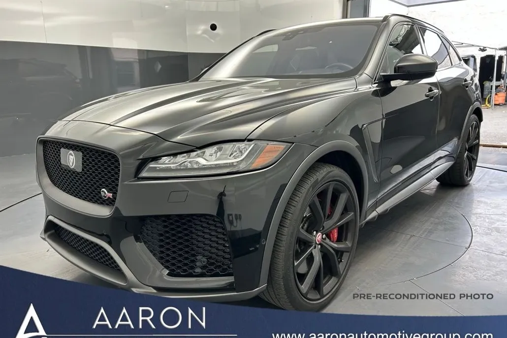 2020 Jaguar F-PACE SVR photo 1