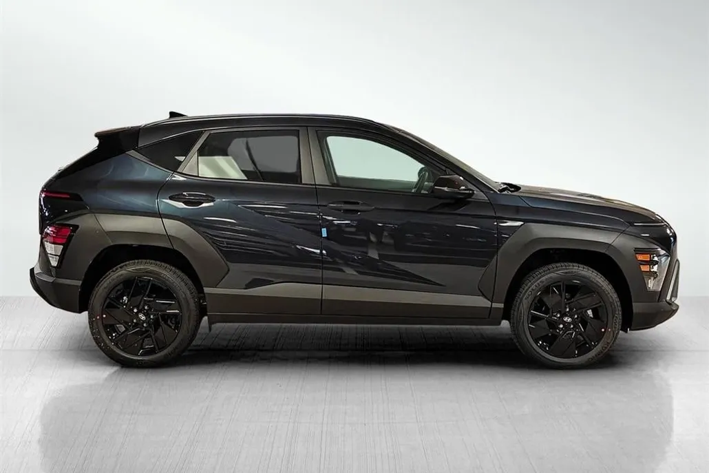 2026 Hyundai Kona SEL photo 1