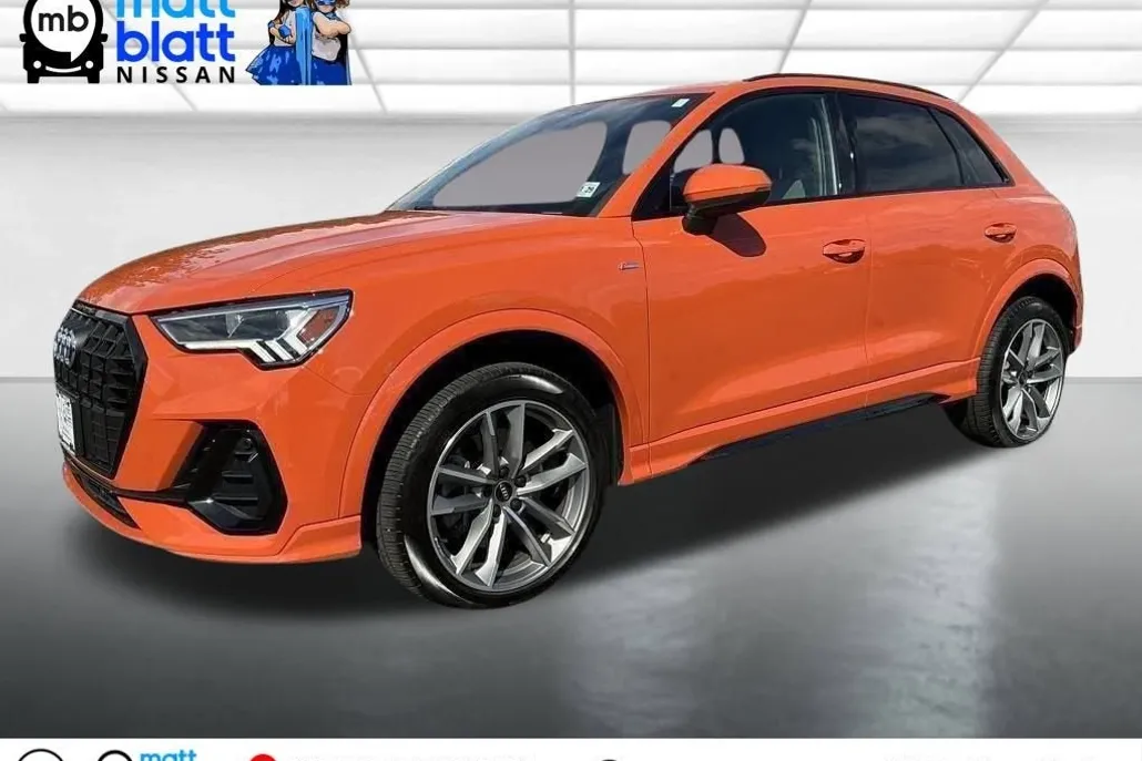 2024 Audi Q3 S line Premium Plus photo 1