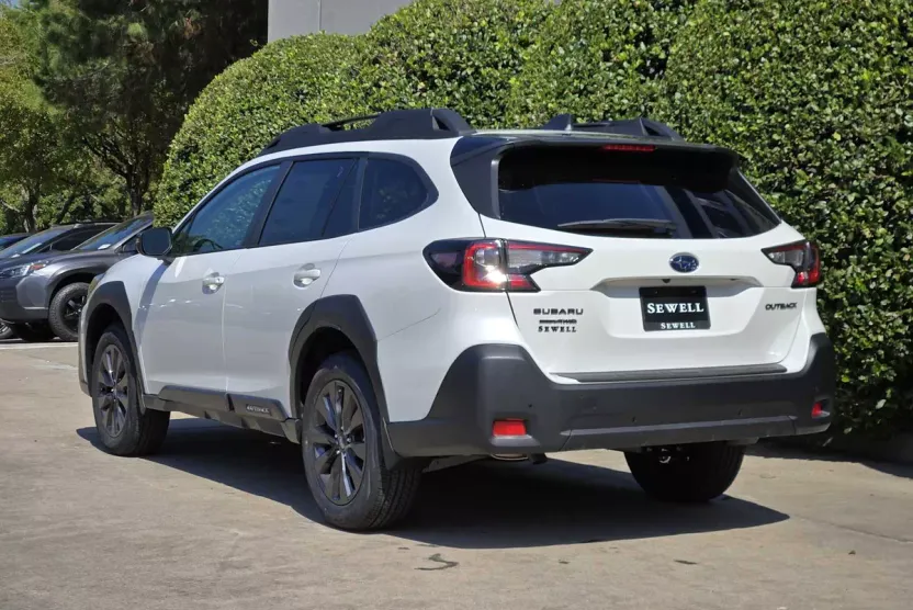 2025 Subaru Outback Onyx Edition photo 1