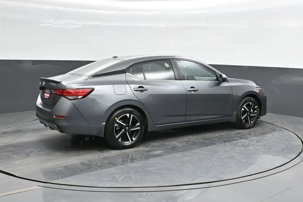 2025 Nissan Sentra SV photo 1