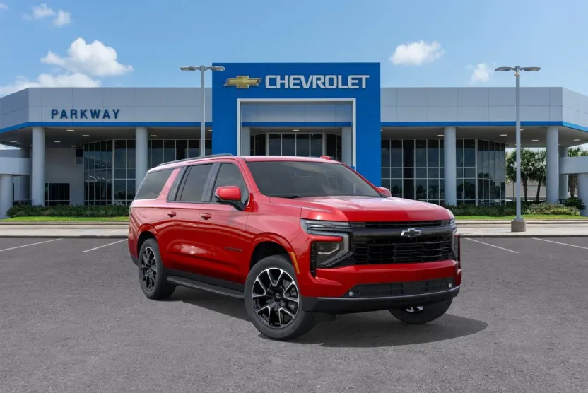 2025 Chevrolet Suburban RST photo 1