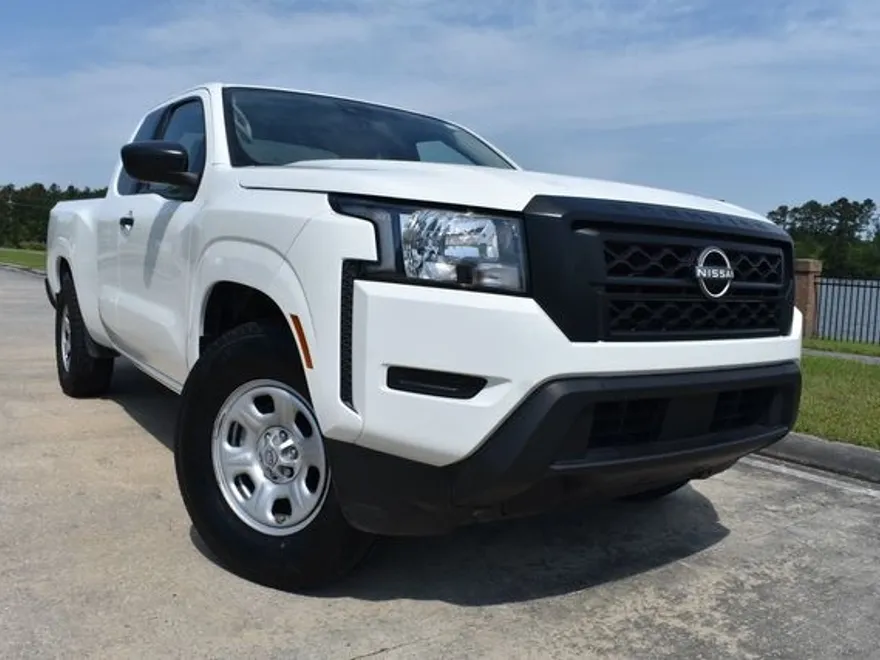 2023 Nissan Frontier S photo 1