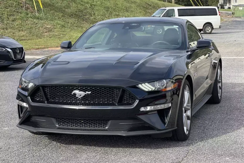 2022 Ford Mustang GT Premium photo 1