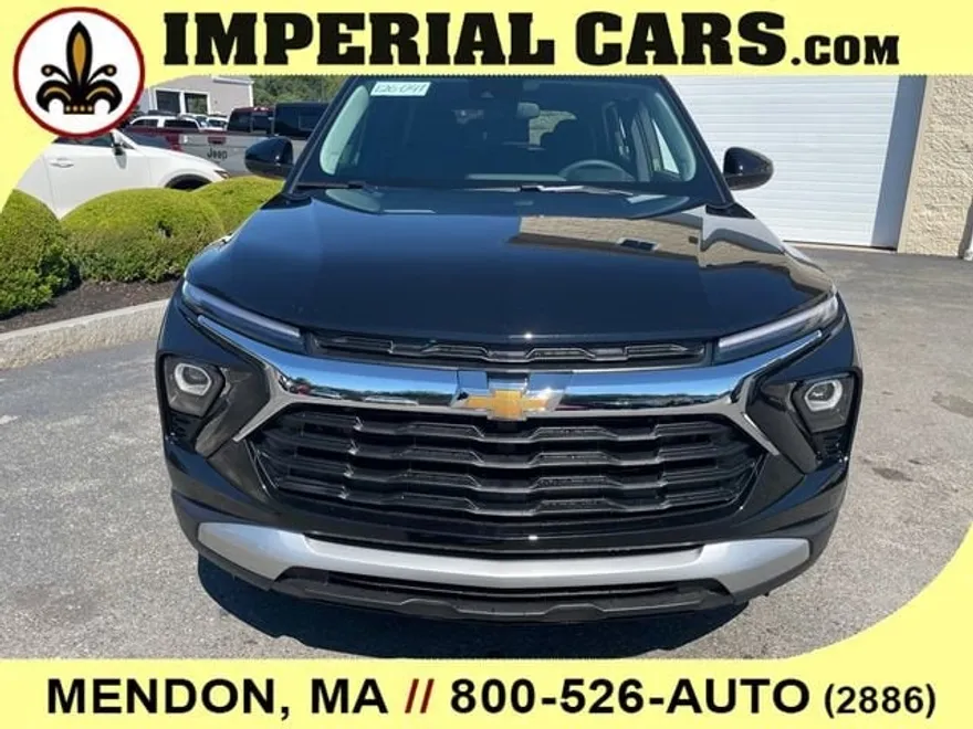 2026 Chevrolet Trailblazer LT photo 1