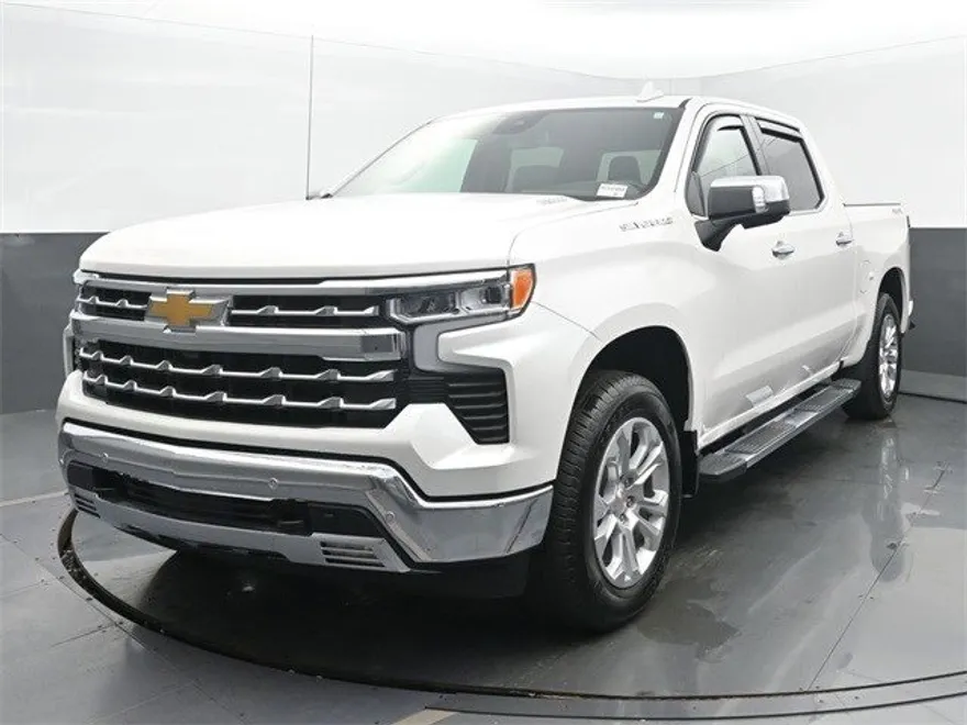 2025 Chevrolet Silverado 1500 LTZ photo 1