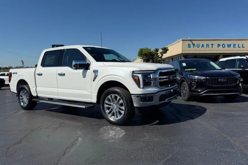 2025 Ford F-150 Lariat photo 1