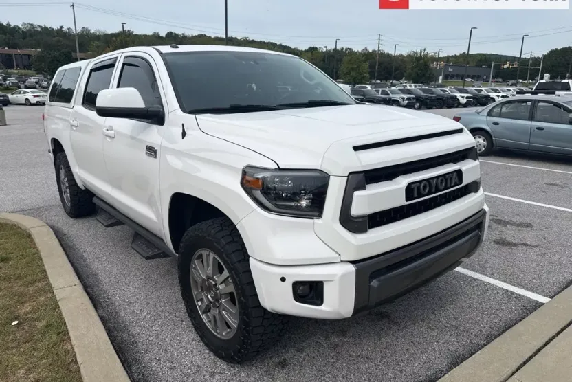 2017 Toyota Tundra 1794 Edition CrewMax photo 1