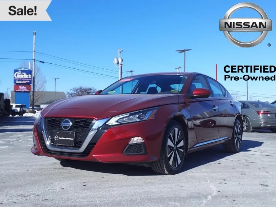 2022 Nissan Altima 2.5 SV photo 1