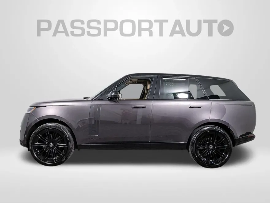 2025 Land Rover Range Rover SE photo 1