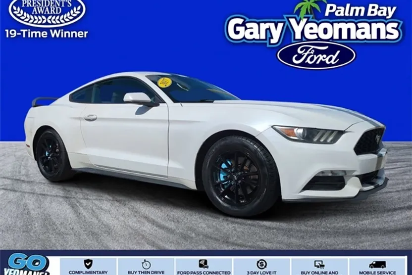2017 Ford Mustang V6 photo 1