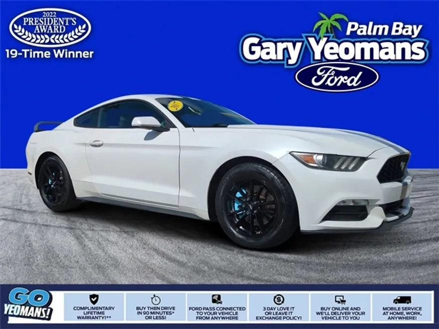 2017 Ford Mustang V6 photo 1