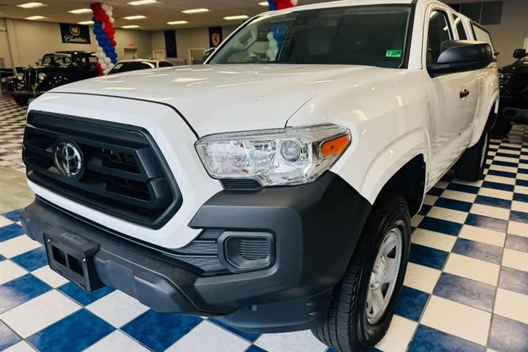 2021 Toyota Tacoma SR photo 1