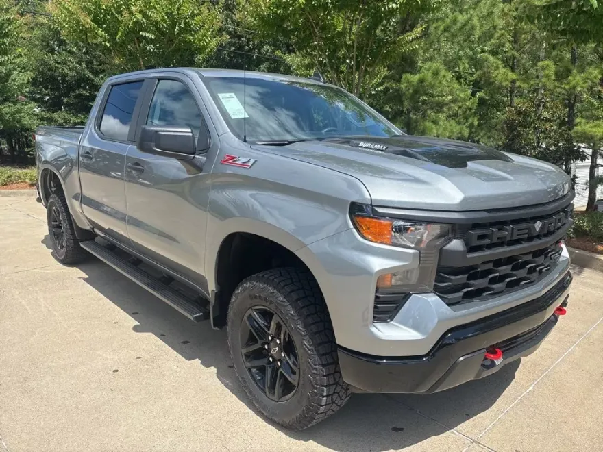 2025 Chevrolet Silverado 1500 Custom Trail Boss photo 1