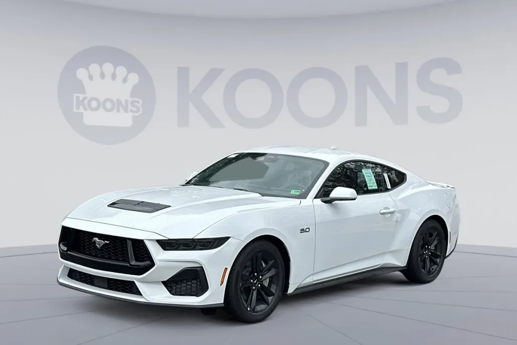 2025 Ford Mustang GT photo 1