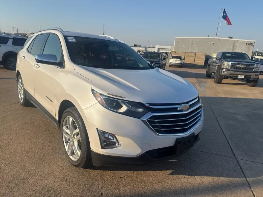 2020 Chevrolet Equinox Premier photo 1