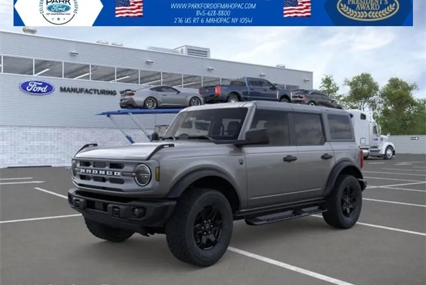 2025 Ford Bronco Base photo 1