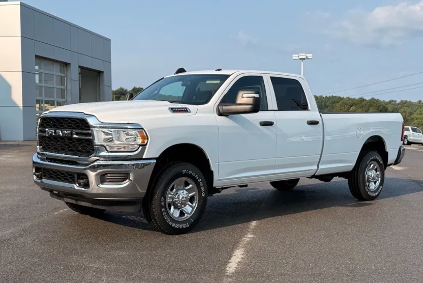 2023 Ram 2500 Tradesman photo 1