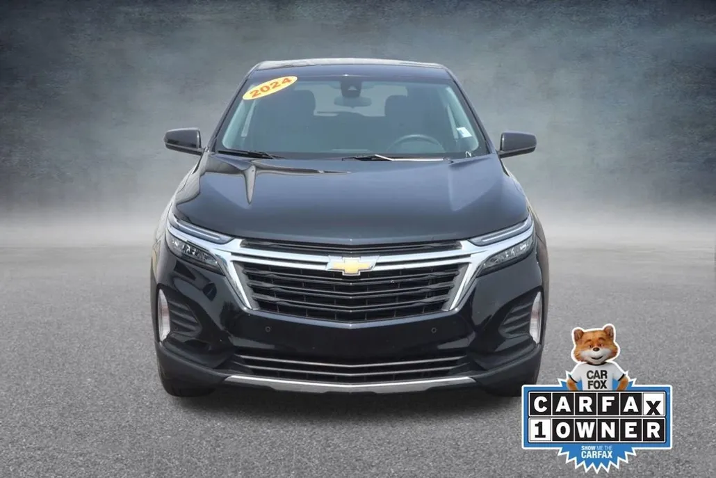 2024 Chevrolet Equinox LT photo 1