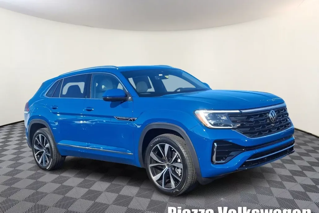 2025 Volkswagen Atlas Cross Sport SEL Premium R-Line photo 1