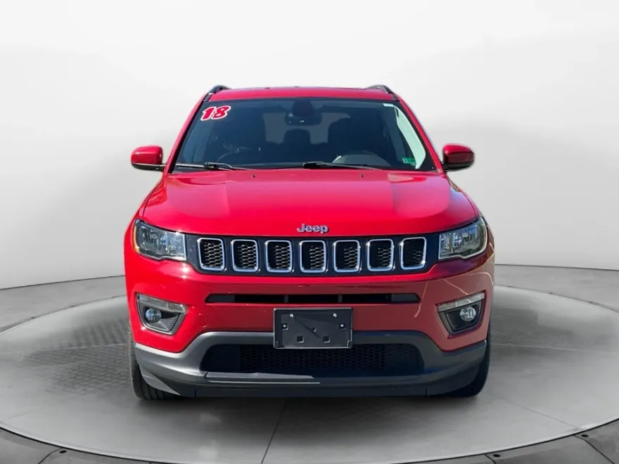 2018 Jeep Compass Latitude photo 1