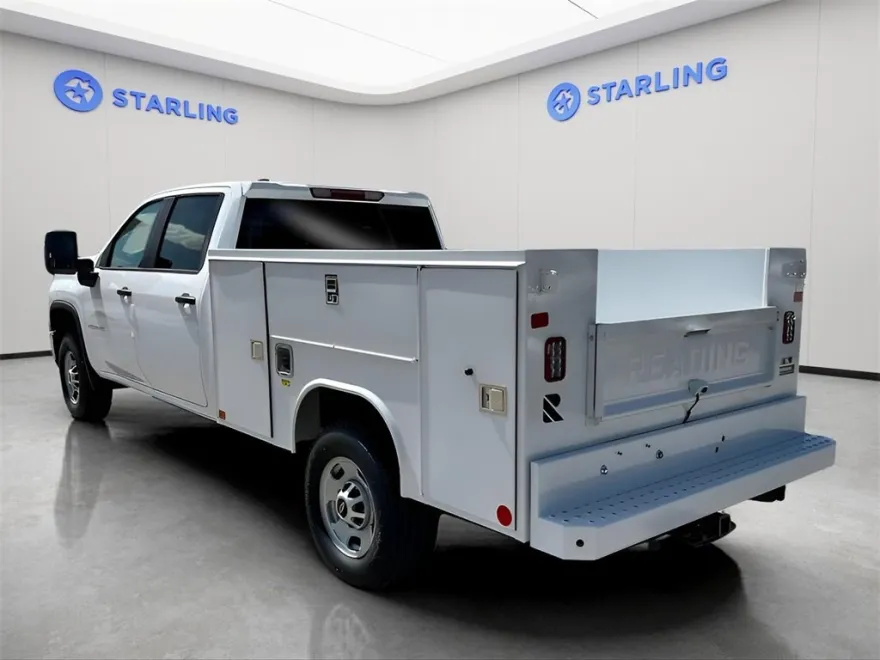 2024 Chevrolet Silverado 2500HD photo 1