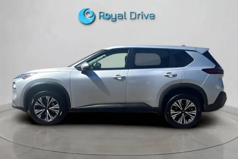 2022 Nissan Rogue SV photo 1