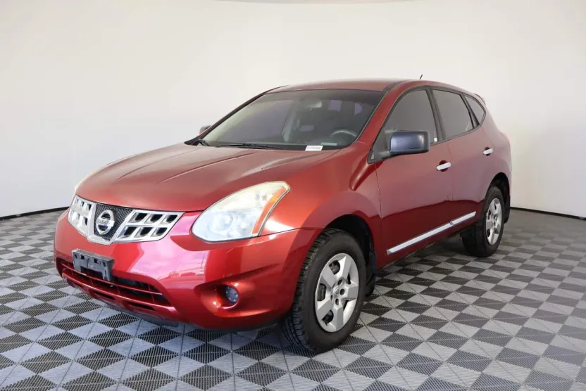 2013 Nissan Rogue S photo 1