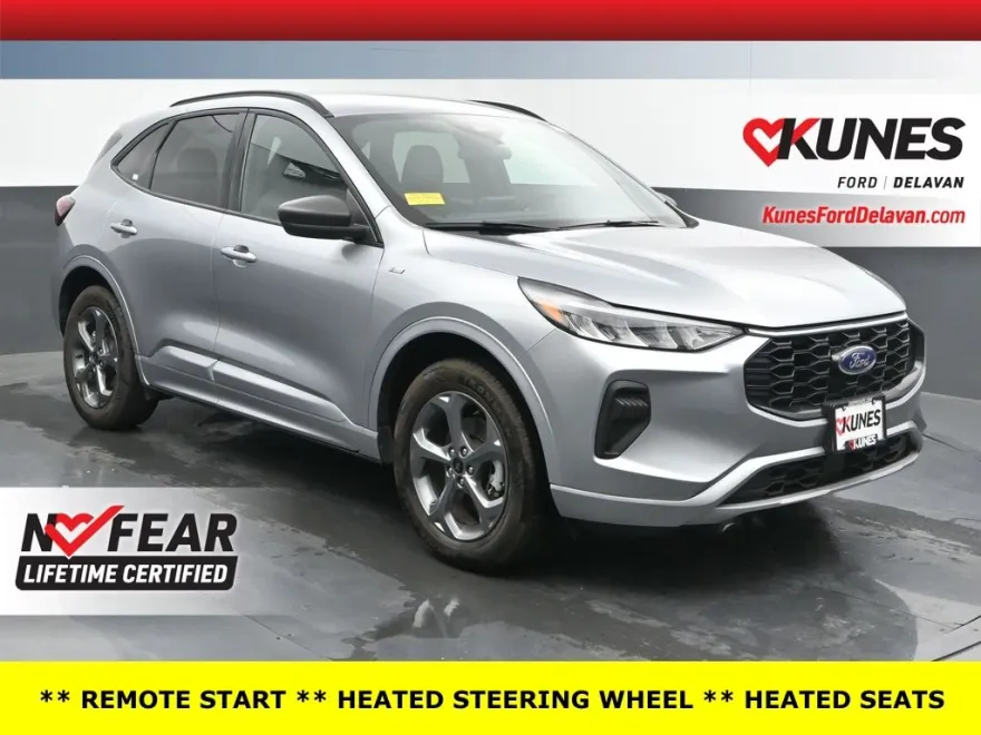 2024 Ford Escape ST-Line photo 1