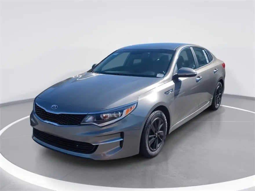 2018 Kia Optima LX photo 1