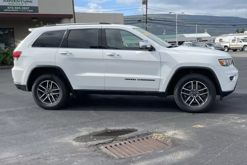 2021 Jeep Grand Cherokee Limited photo 1